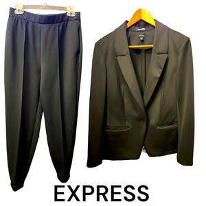 EXPRESS  PANTS SUIT